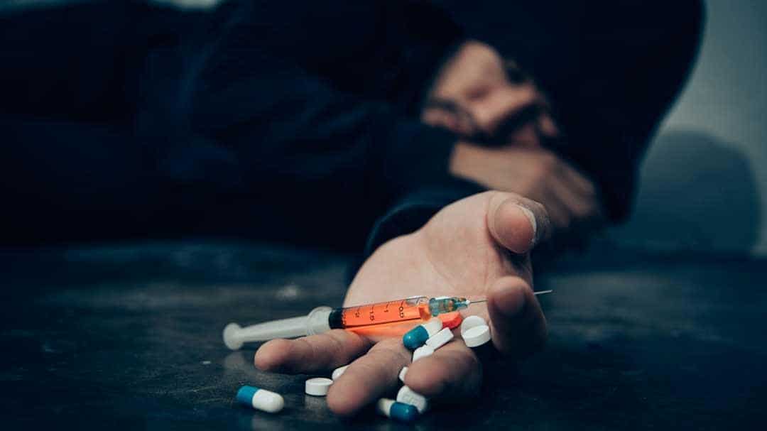 کمپ ترک اعتیاد اندیشه
